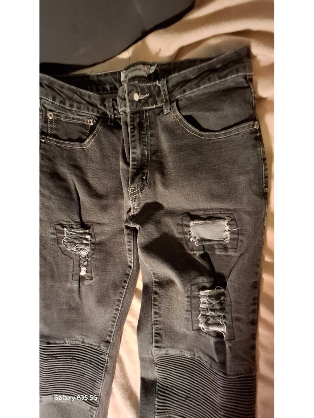 Ace of Diamond Stretch Black Distressed Jeans 34x30